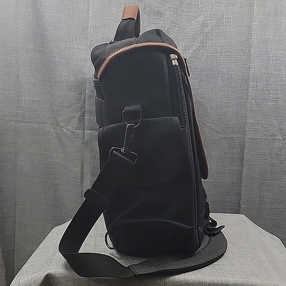 LL Bean Bob Krist VTG Large Padded Camera Bag Backpack Shoulder Canvas Leather - Picture 7 of 14